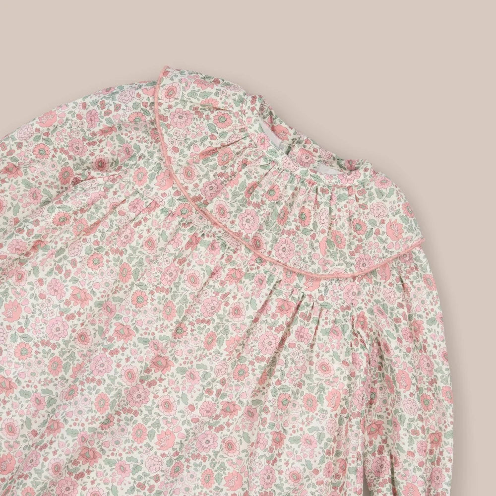 JESUSIN LILY ROSA